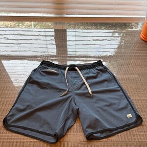 VUORI Men's Banks 7” Shorts Blue and Navy Size Large